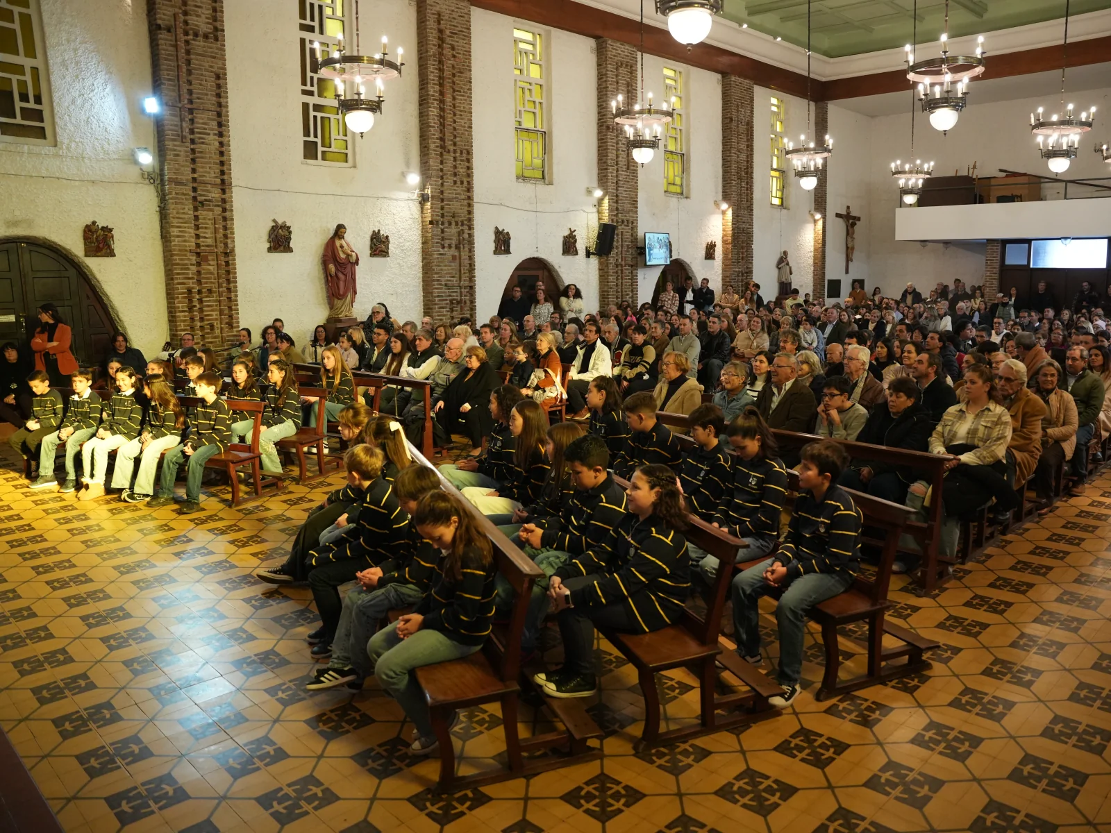 Celebración de comunidad en Maturana.